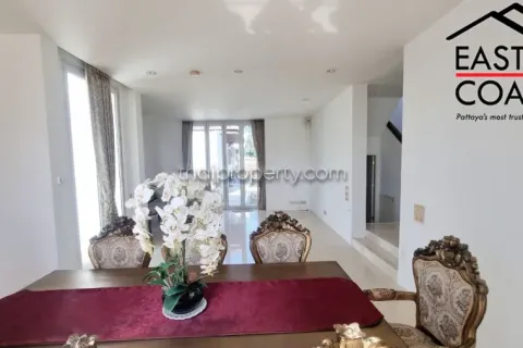 Casa de 3 dormitorios en Pattaya, Tailandia № 212914 - foto 8