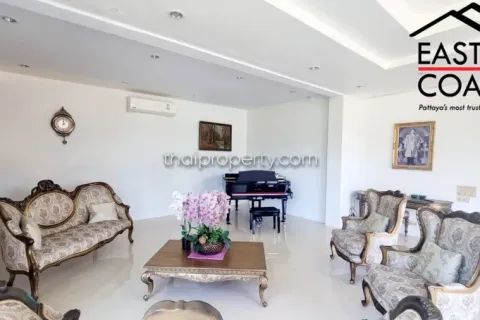 Casa de 3 dormitorios en Pattaya, Tailandia № 212914 - foto 4