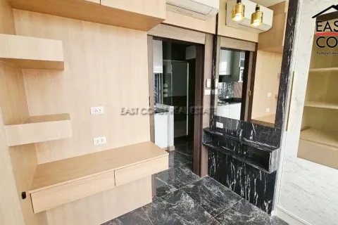 Condominio de 2 dormitorios en Jomtien Beach, Pattaya, Tailandia № 212919 - foto 16