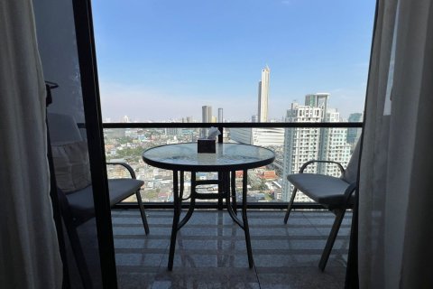Condo in Khlong San, Bangkok, Thailand, 2 bedrooms  № 139325 - photo 16