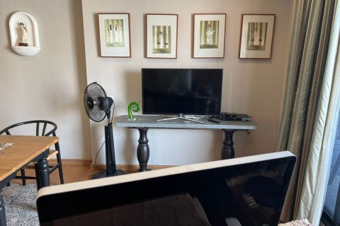 Condo in Khlong San, Bangkok, Thailand, 2 bedrooms  № 139325 - photo 14