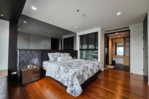 Condo à Sathon, Bangkok, Thaïlande, 2 chambres № 139324 - photo 1