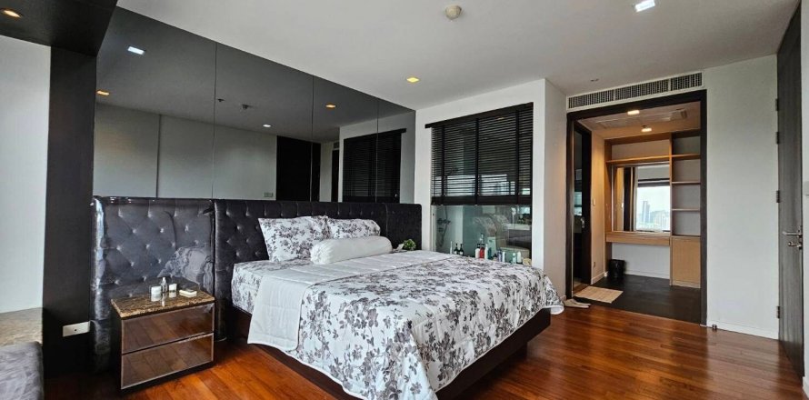 Condo à Sathon, Bangkok, Thaïlande, 2 chambres № 139324