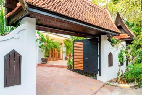 Penthouse in Ko Samui, Thailand 3 bedrooms № 172438 - photo 14