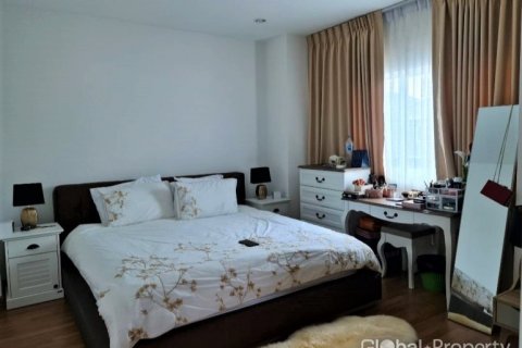 Maison à Bangkok, Thaïlande 4 chambres № 134430 - photo 12