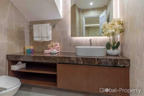 House in Pattaya, Thailand 4 bedrooms № 134426 - photo 28