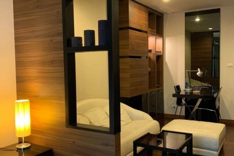 Studio dans le Condo à Watthana, Bangkok, Thaïlande  № 156148 - photo 4