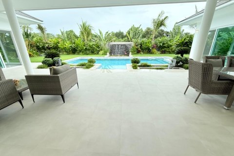 Вилла в Хуа Хине, Таиланд с 3 спальнями № 149784 - фото 4