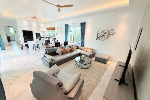 Вилла в Хуа Хине, Таиланд с 3 спальнями № 149784 - фото 9