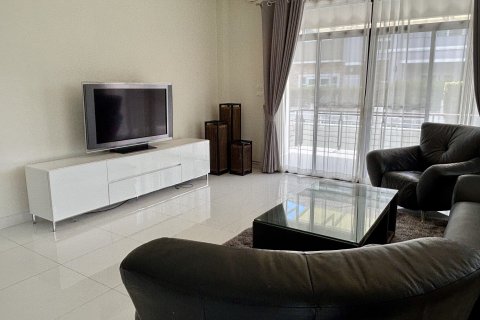 House in Hang Dong, Thailand 5 bedrooms № 149785 - photo 2