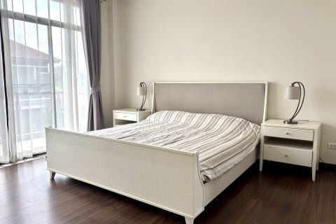 House in Hang Dong, Thailand 5 bedrooms № 149785 - photo 4