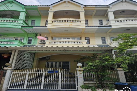Townhouse in Bangkok, Thailand 4 bedrooms № 189678