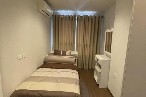 Condo in Bangkok, Thailand, 2 bedrooms  № 157619 - photo 2