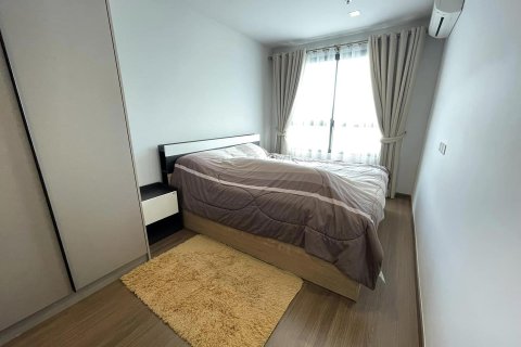 Condo in Bangkok, Thailand, 2 bedrooms  № 157619 - photo 4