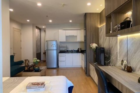 Condo in Bangkok, Thailand, 1 bedroom  № 157622 - photo 4