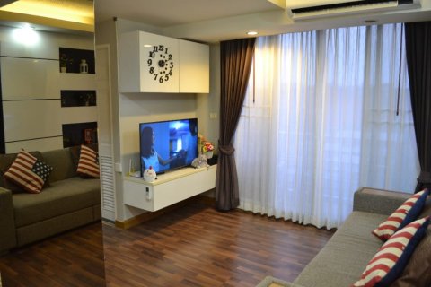 Condo in Bangkok, Thailand, 2 bedrooms  № 157618 - photo 15