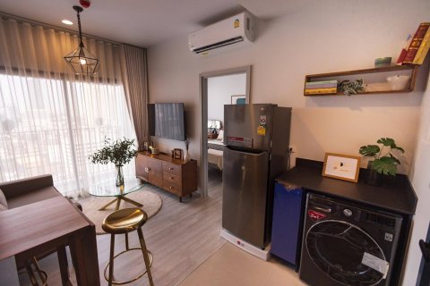 Студия в кондо в Ваттхане, Бангкок, Таиланд № 164618 - фото 3