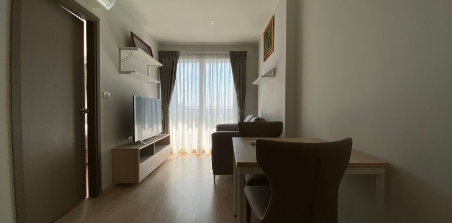 Studio dans le Condo à Bang Na, Bangkok, Thaïlande № 164619