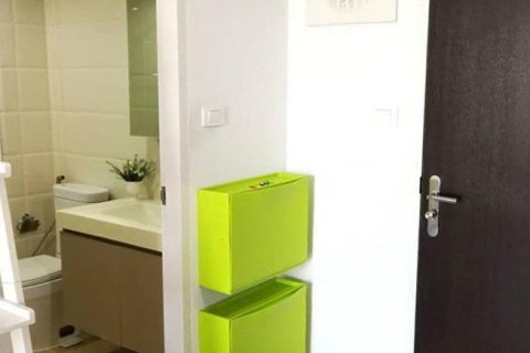 Студия в кондо в Клонг Тоэй, Бангкок, Таиланд № 159381 - фото 6