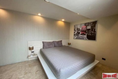 Apartment in Bangkok, Thailand 3 bedrooms № 118604 - photo 11