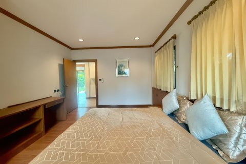 House in Pattaya, Thailand 3 bedrooms № 155647 - photo 29