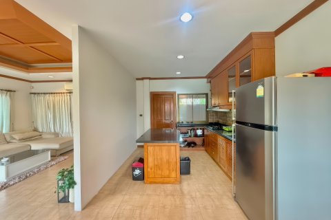 House in Pattaya, Thailand 3 bedrooms № 155647 - photo 19