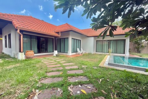 House in Pattaya, Thailand 3 bedrooms № 155647 - photo 11