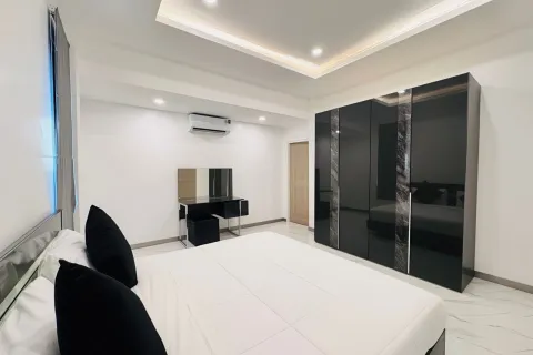 Maison à Pattaya, Thaïlande 4 chambres № 155649 - photo 13