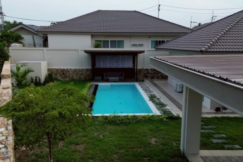 House in Pattaya, Thailand 3 bedrooms № 155651 - photo 3