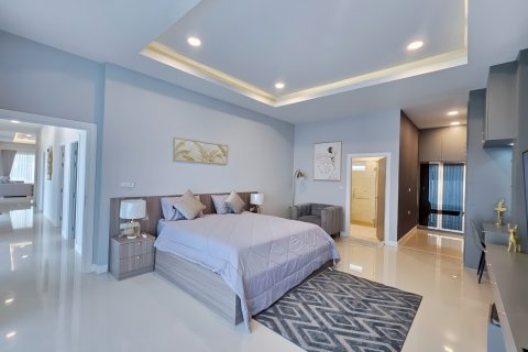 House in Pattaya, Thailand 3 bedrooms № 155651 - photo 27