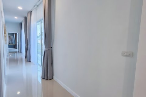 House in Pattaya, Thailand 3 bedrooms № 155651 - photo 29