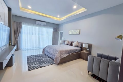 House in Pattaya, Thailand 3 bedrooms № 155651 - photo 28