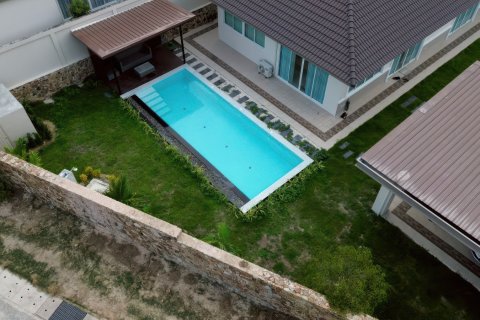 House in Pattaya, Thailand 3 bedrooms № 155651 - photo 2