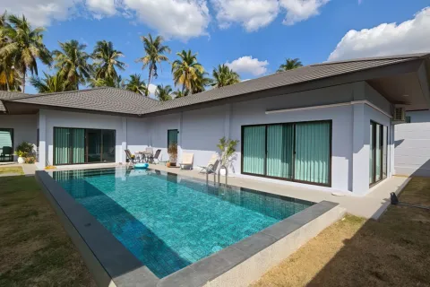 House in Pattaya, Thailand 3 bedrooms № 155650