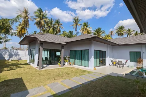 Дом в Паттайе, Таиланд с 4 комнатами № 155650 - фото 4