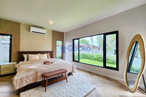 House in Pattaya, Thailand 3 bedrooms № 196244 - photo 29