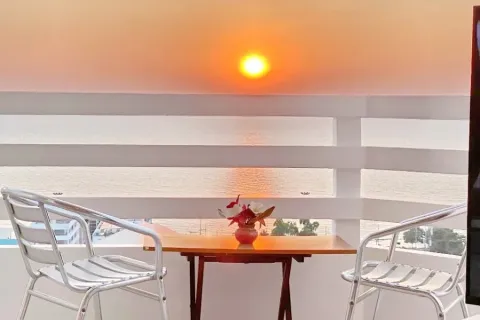 Condominio de 1 dormitorio en Jomtien Beach, Pattaya, Tailandia № 213083 - foto 5
