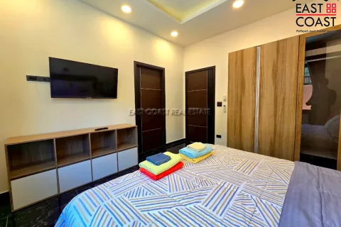 Casa de 3 dormitorios en Pattaya, Tailandia № 213085 - foto 28