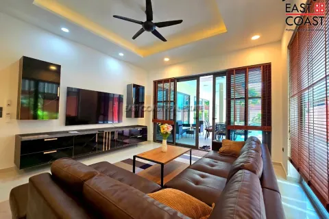 Casa de 3 dormitorios en Pattaya, Tailandia № 213085 - foto 7