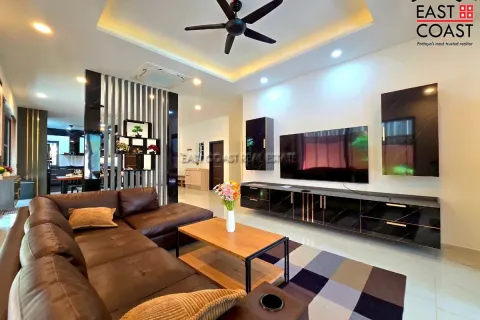 Casa de 3 dormitorios en Pattaya, Tailandia № 213085 - foto 8