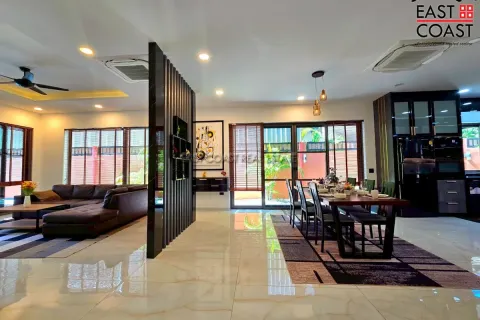 Casa de 3 dormitorios en Pattaya, Tailandia № 213085 - foto 19