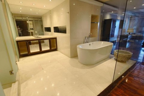 Кондоминиум с 2 спальнями в Банг Раке, Бангкок, Таиланд № 133681 - фото 8