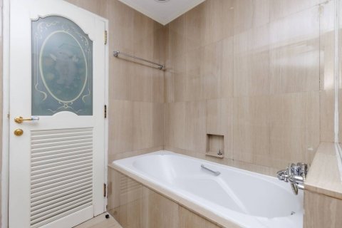 Condo à Bangkok, Thaïlande, 3 chambres  № 133680 - photo 10