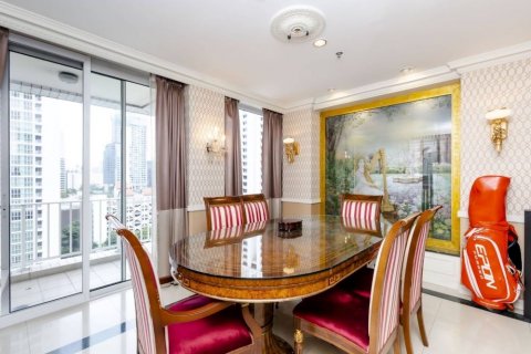 Condo à Bangkok, Thaïlande, 3 chambres  № 133680 - photo 3