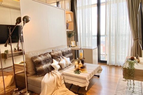 Кондоминиум с 1 спальней в Ваттхане, Бангкок, Таиланд № 133676 - фото 2