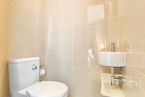 Кондоминиум с 1 спальней в Ваттхане, Бангкок, Таиланд № 133676 - фото 19