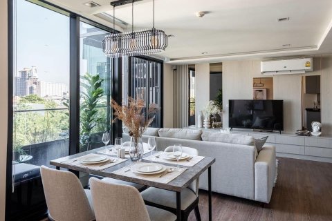 Кондоминиум с 3 спальнями в Пхракханонге, Бангкок, Таиланд № 133806 - фото 2