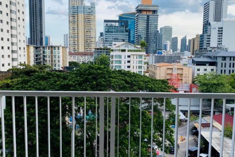 Кондоминиум с 2 спальнями в Ваттхане, Бангкок, Таиланд № 133754 - фото 11