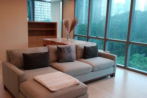Condo in Watthana, Bangkok, Thailand, 2 bedrooms  № 133755 - photo 2