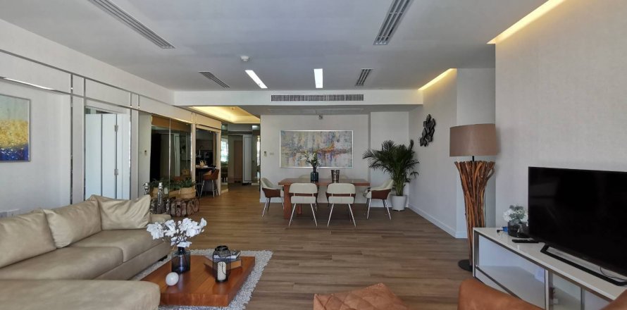 Condo à Watthana, Bangkok, Thaïlande, 3 chambres  № 133753